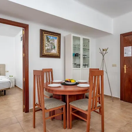 Lejlighed Spacious Flat In The Heart Of Ref 39