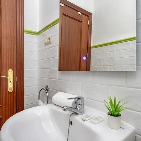 شقة Spacious Flat In The Heart Of Ref 39 توريمولينوس